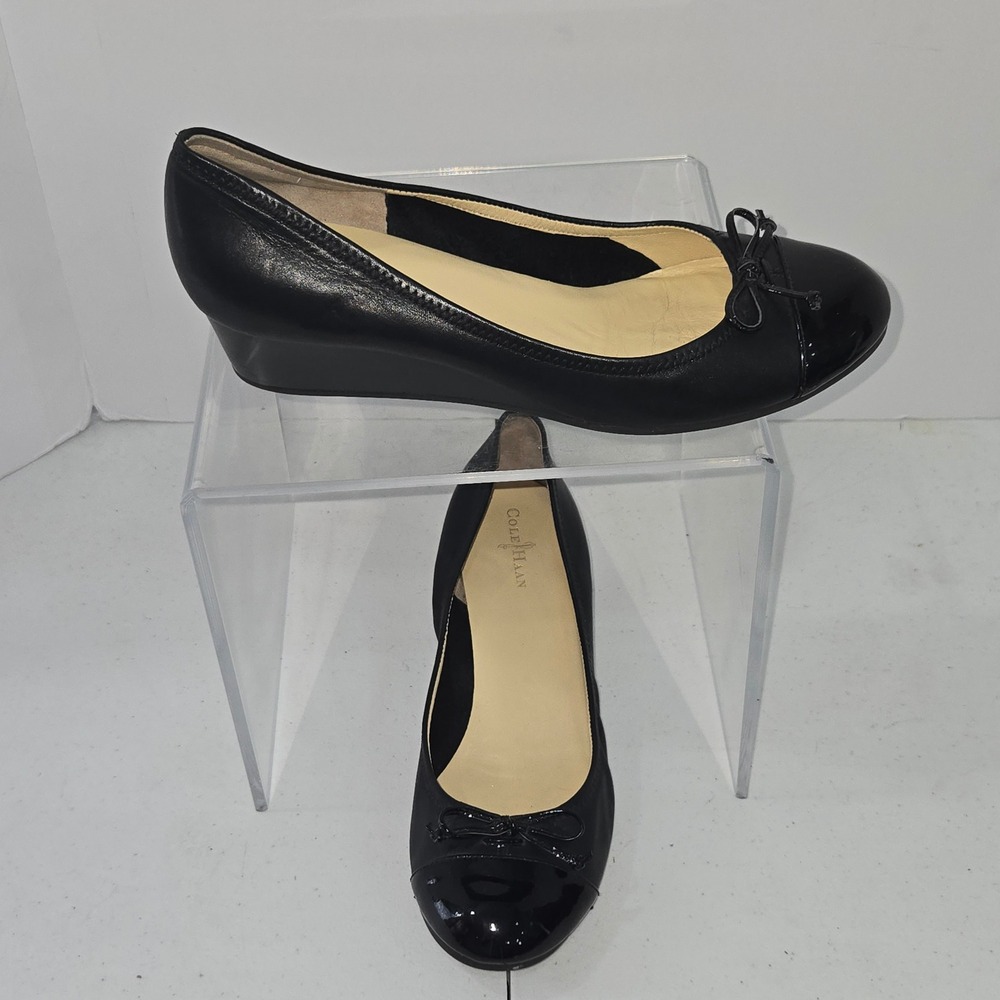 Cole Haan D33294 Black Leather Patent Cap Toe Wedge Heels Bow Womens 8.5 B